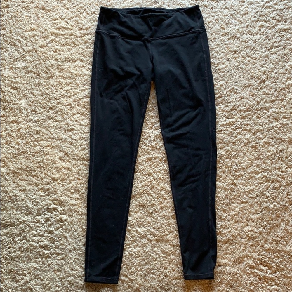 Athleta size medium women’s leggings in black